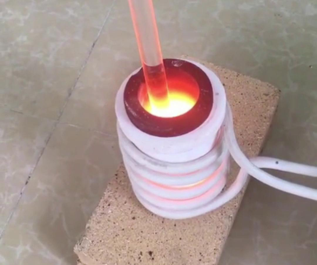 小型高頻熔煉爐：家用電壓，高效熔煉